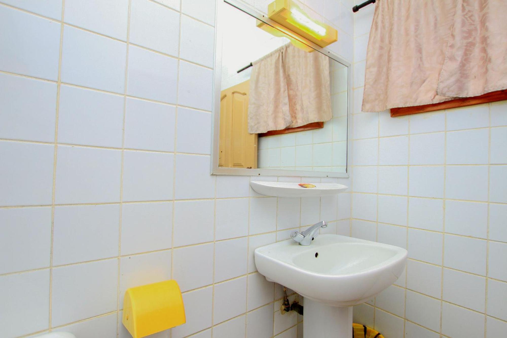 Hotel Le Prince Cotonou Bagian luar foto