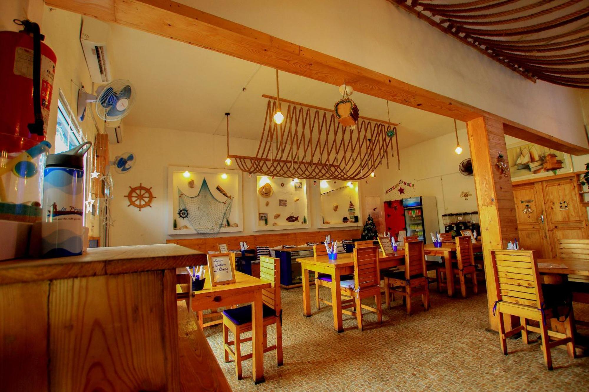 Hotel Le Prince Cotonou Bagian luar foto