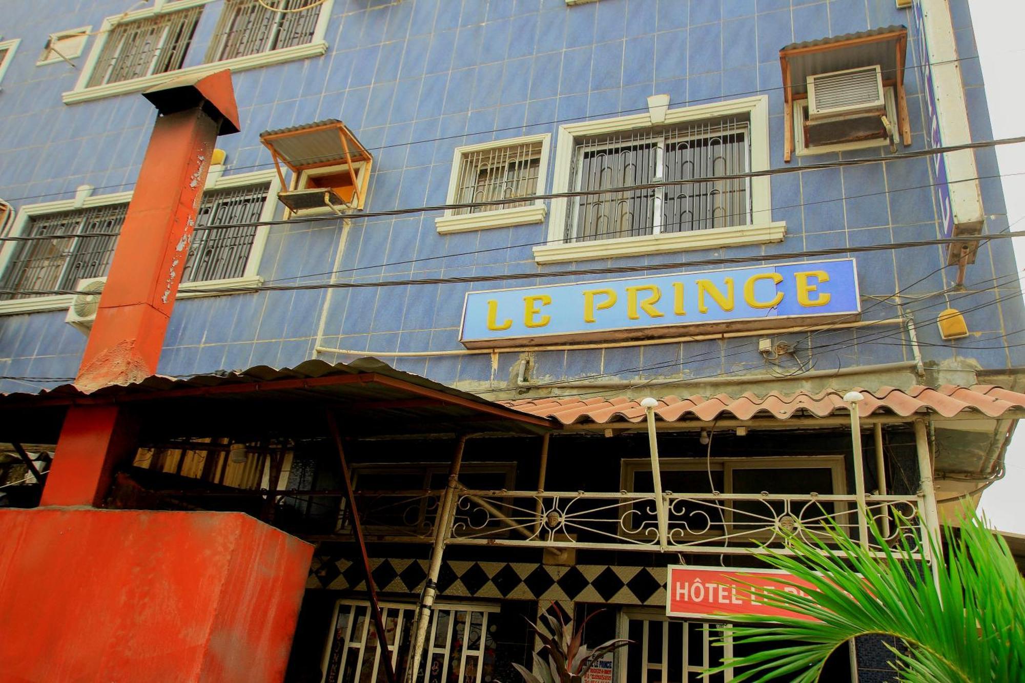 Hotel Le Prince Cotonou Bagian luar foto